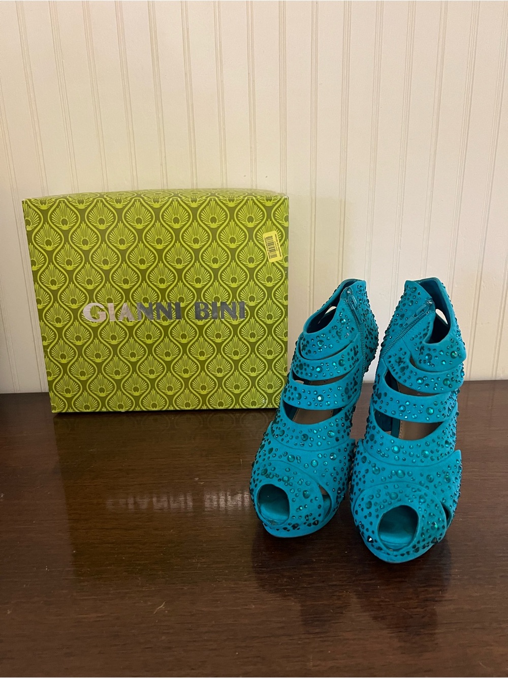 Gianni Bini Turquoise Crystal-Embellished Strappy High Heel Sandals with box - Picture 3 of 6